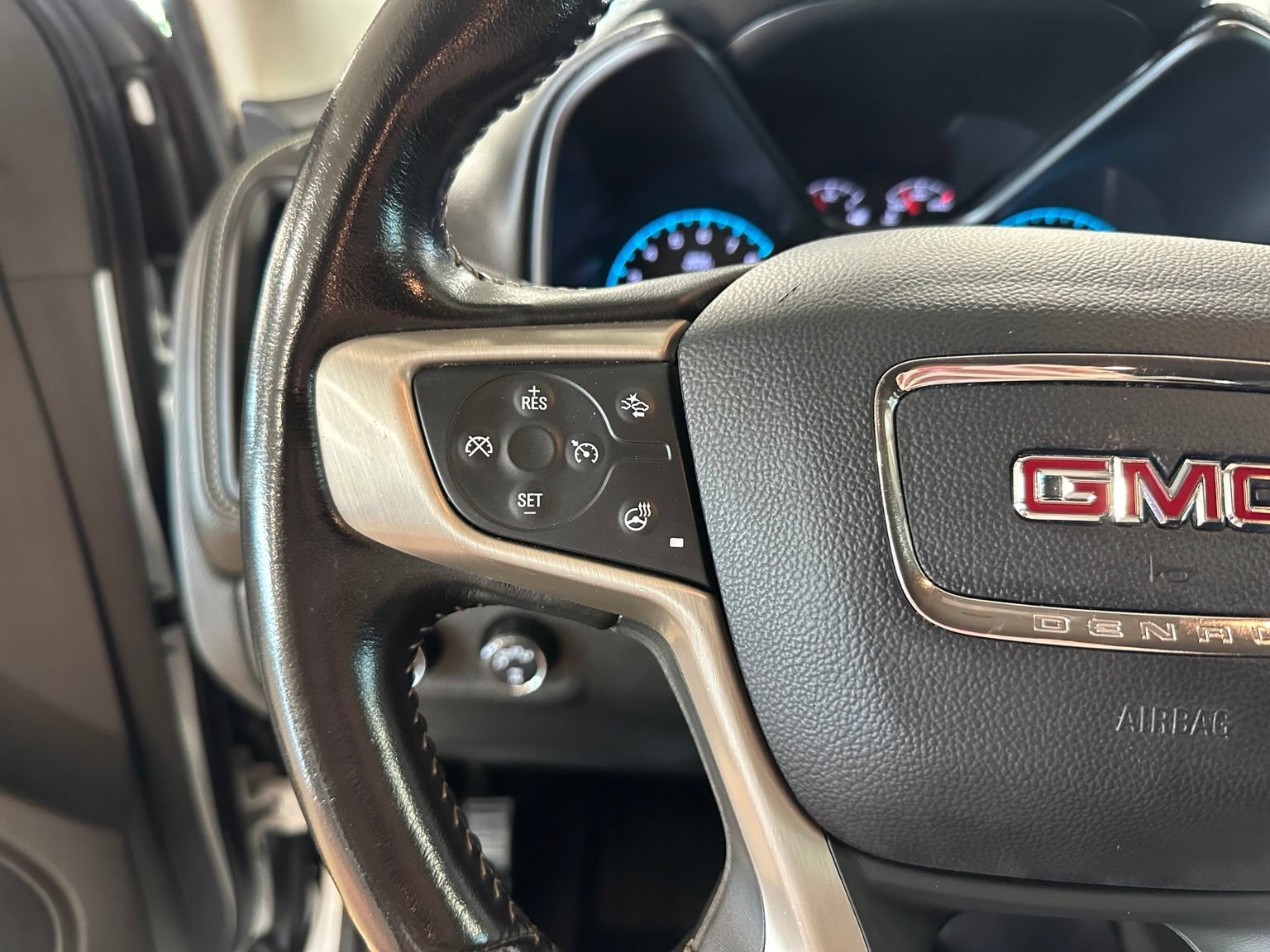 Used 2019 GMC Canyon Denali AWD/4WD image 16