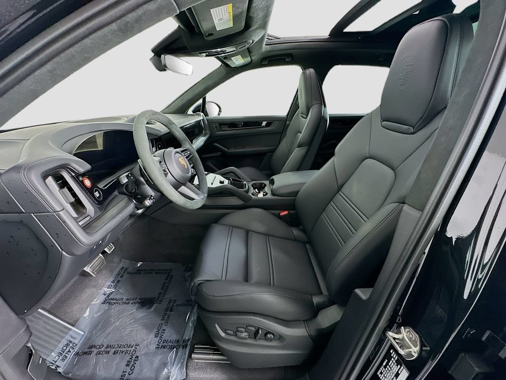 New 2026 Porsche Cayenne GTS AWD/4WD image 5