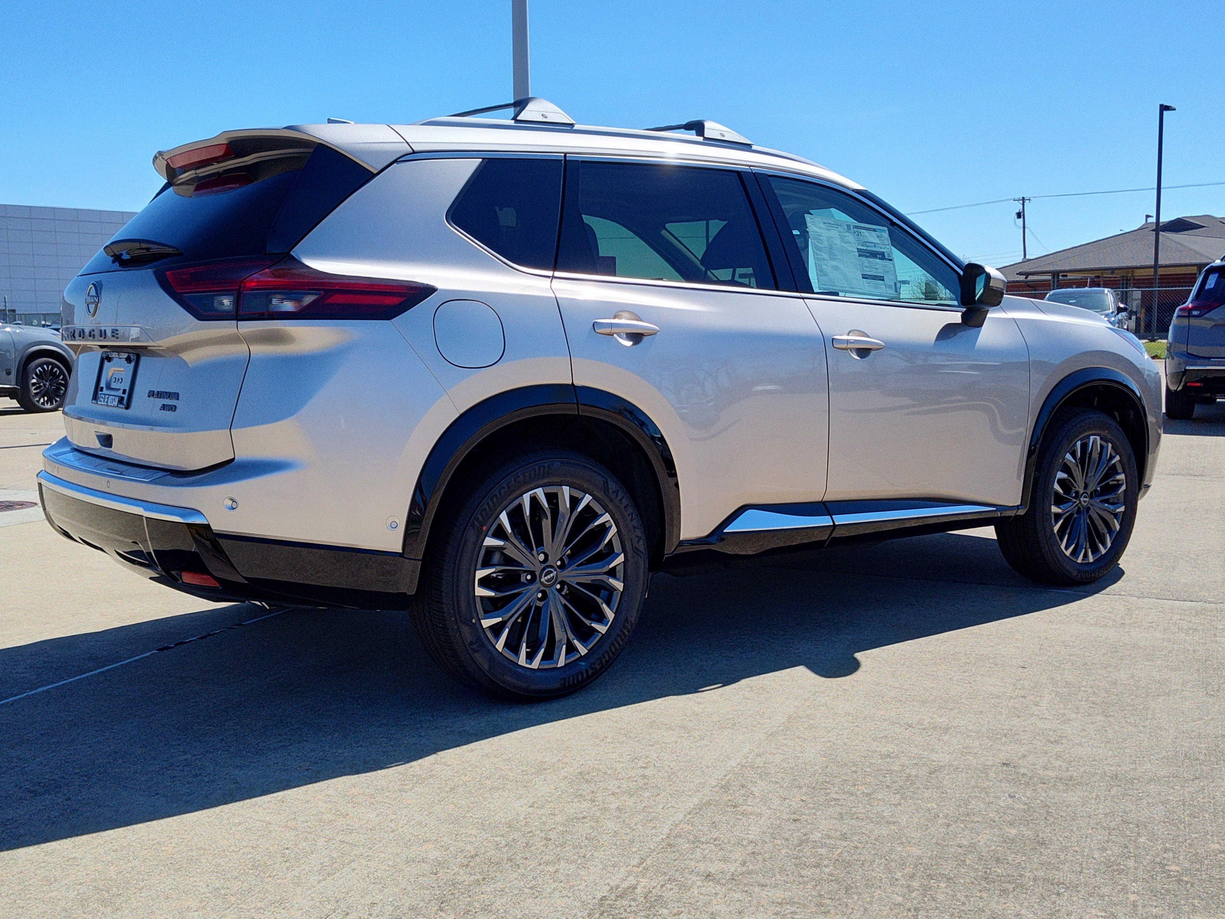 New 2026 Nissan Rogue Platinum w/ Platinum Premium Package image 5