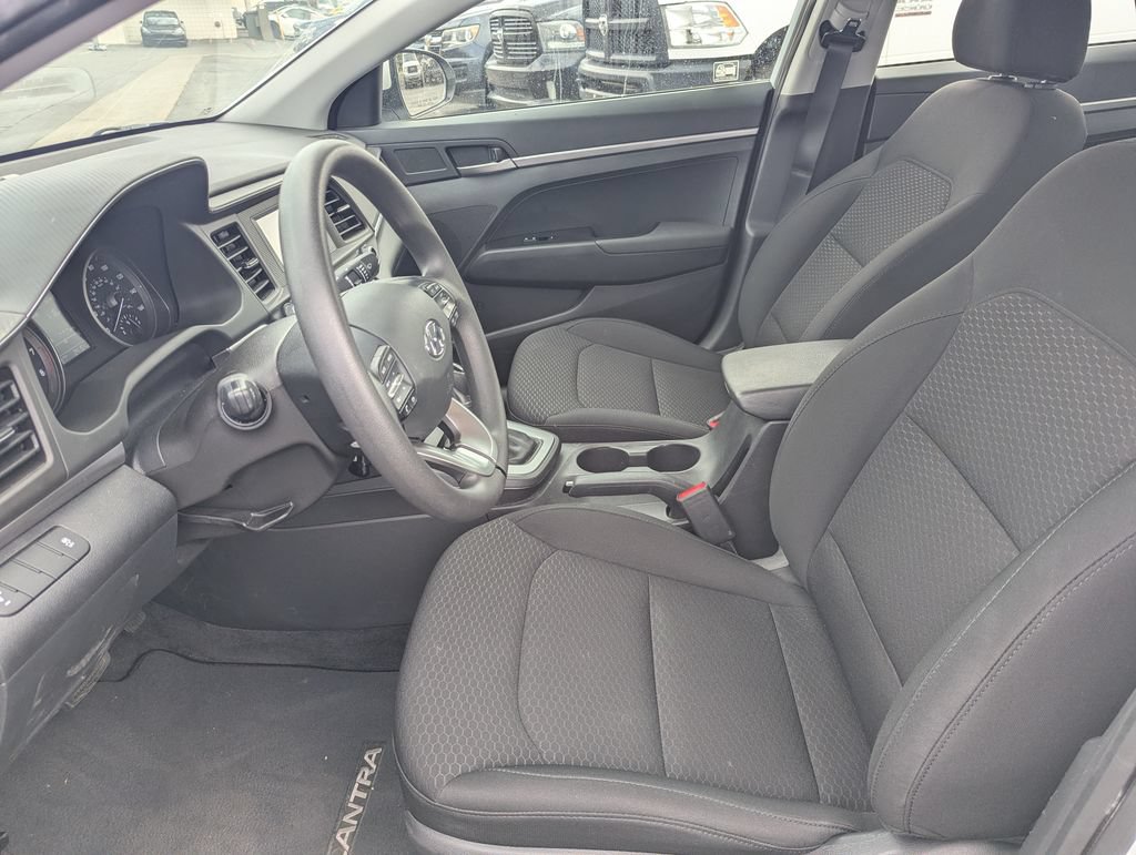 Used 2019 Hyundai Elantra SE w/ Cargo Package FWD image 24