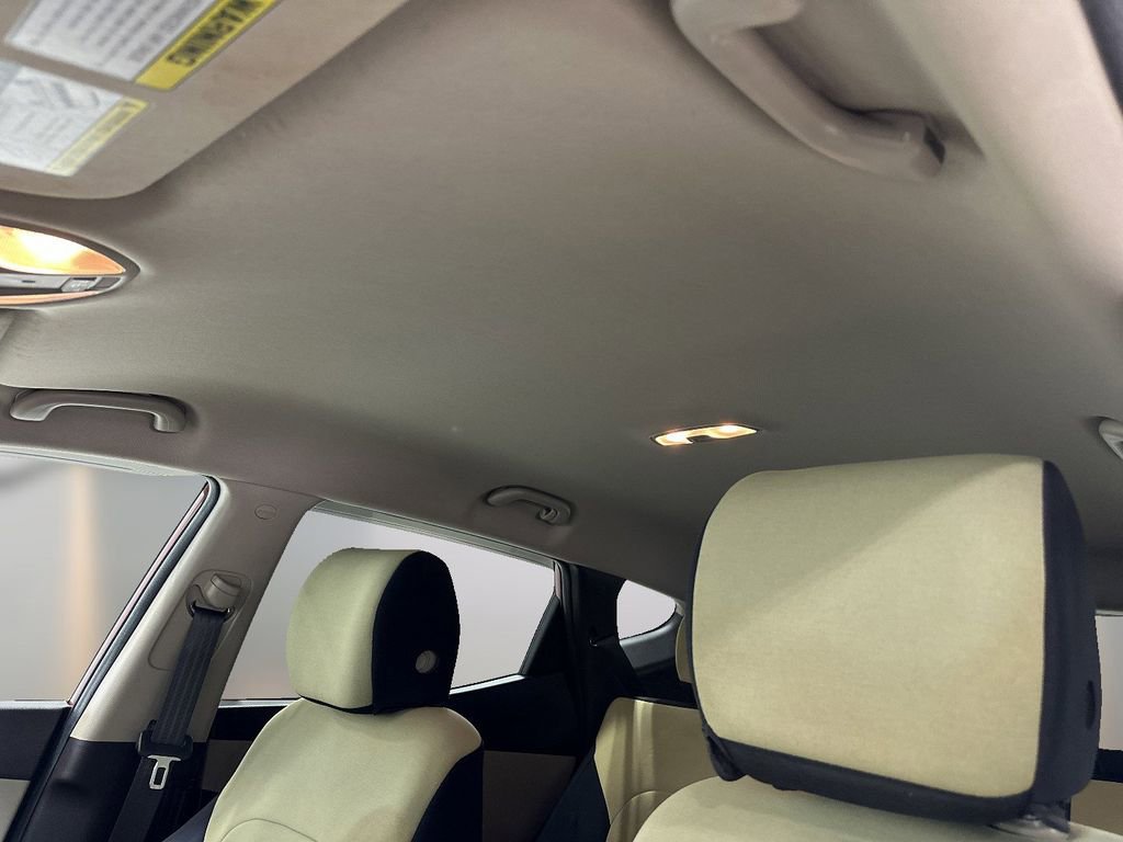 Used 2018 Hyundai Santa Fe Sport w/ 2.4L Value Package 02 image 8