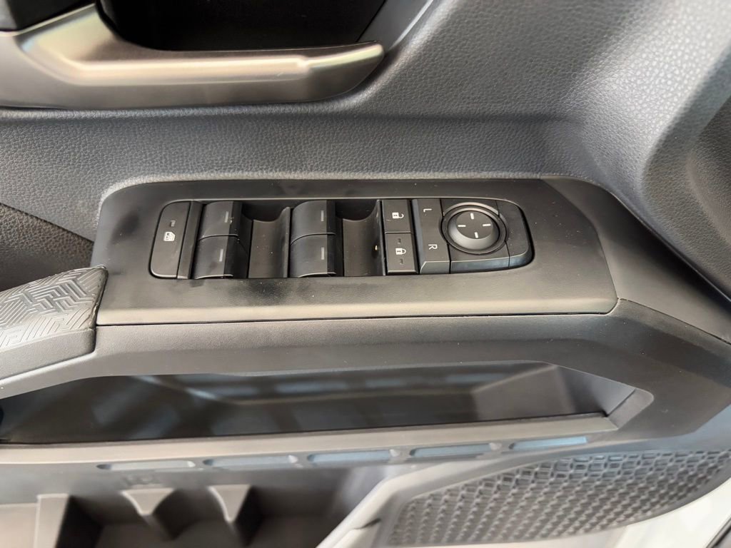 New 2025 Toyota Tacoma TRD Off-Road AWD/4WD image 19