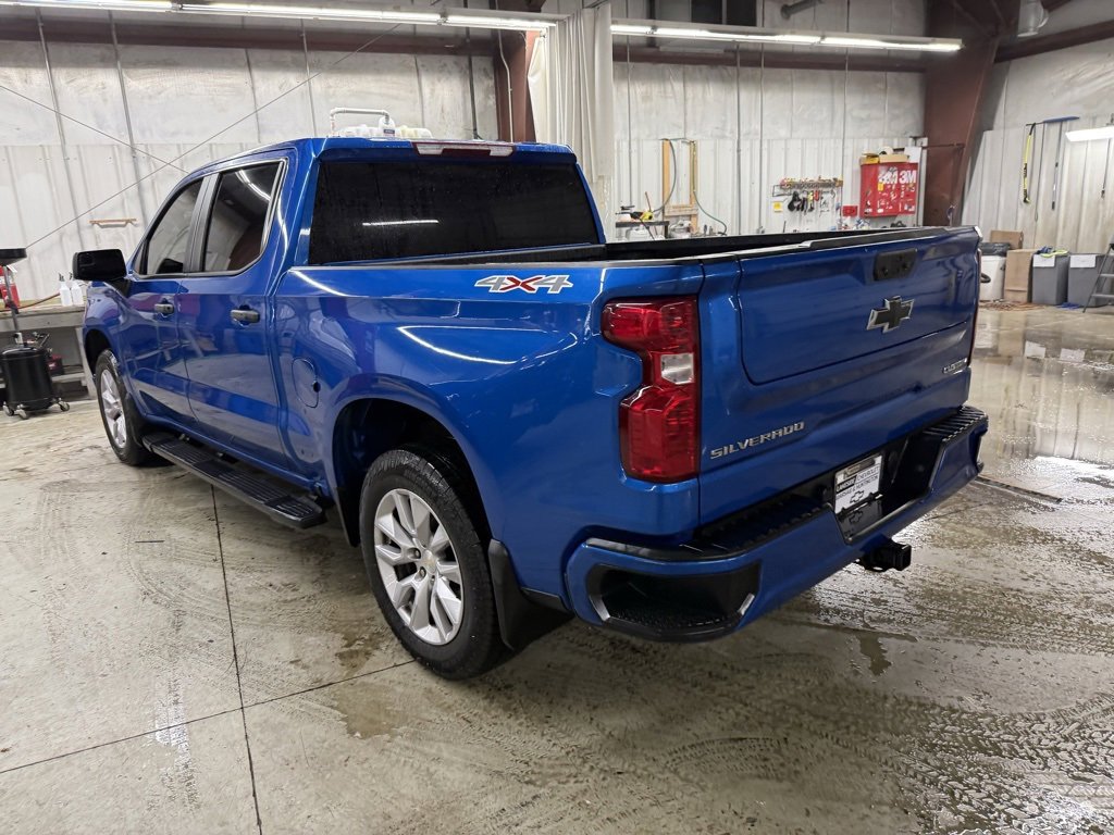 Used 2022 Chevrolet Silverado 1500 Custom image 3