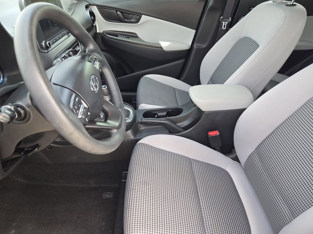 Used 2022 Hyundai Kona SE FWD image 14