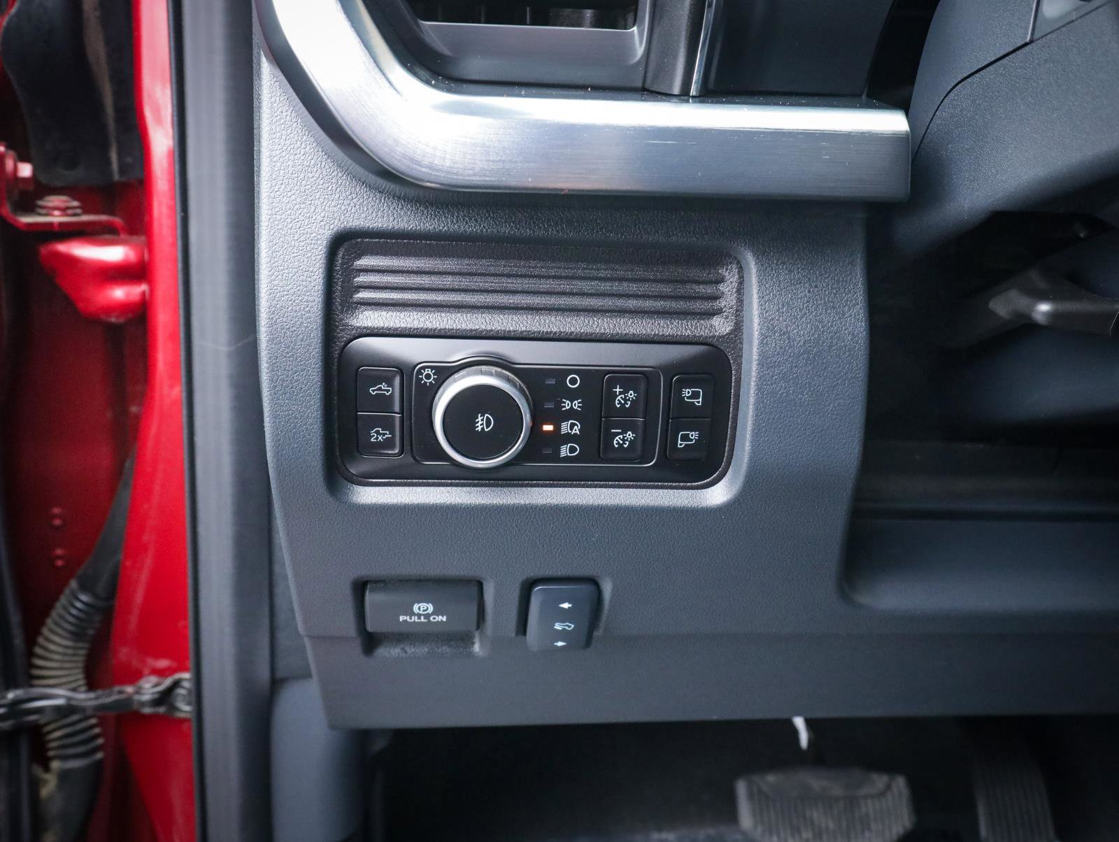 Used 2025 Ford F350 Lariat image 21