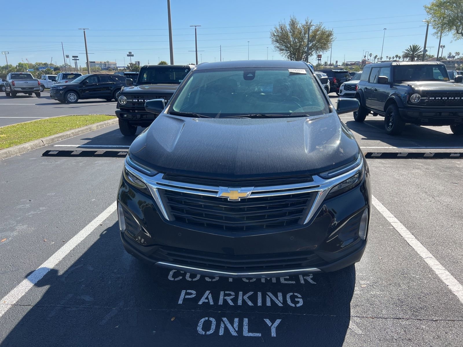 Used 2024 Chevrolet Equinox LT image 10
