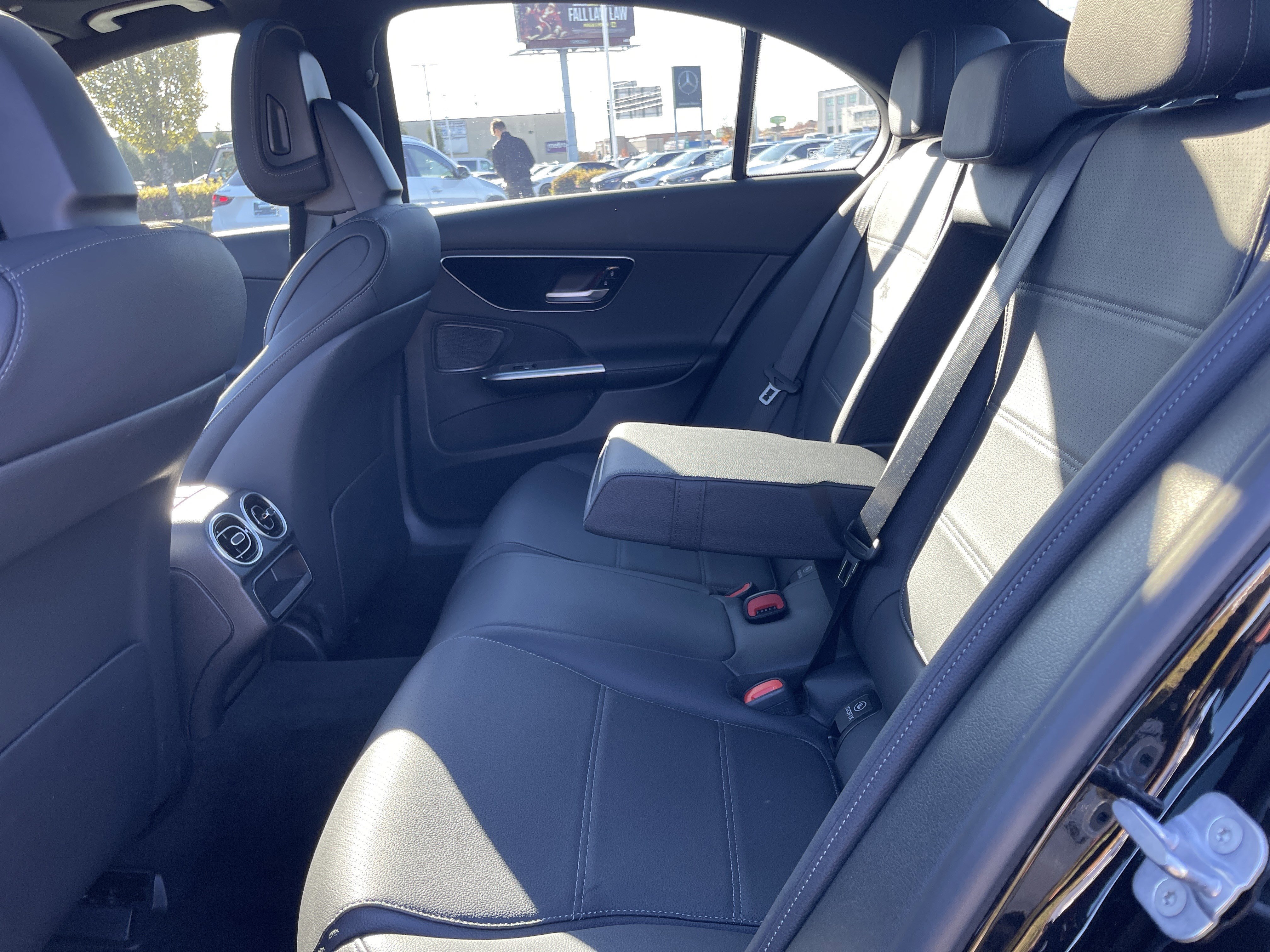 Used 2024 Mercedes-Benz C 300 C 300 image 33