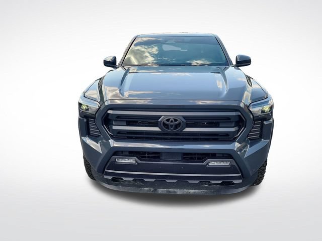 Used 2025 Toyota Tacoma SR5 AWD/4WD image 8