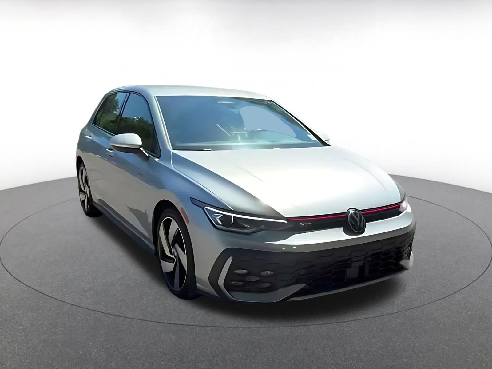 Used 2026 Volkswagen Golf S FWD image 3