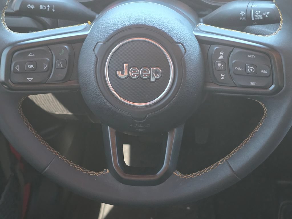 Used 2024 Jeep Gladiator Sport AWD/4WD image 14