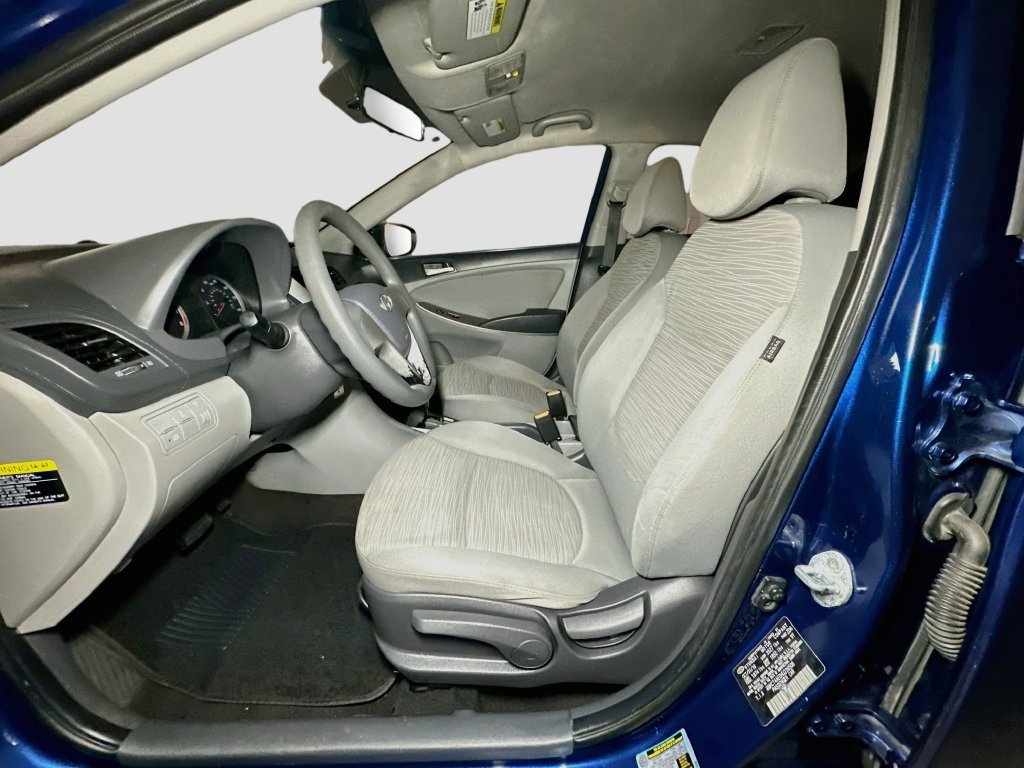 Used 2017 Hyundai Accent SE FWD image 17