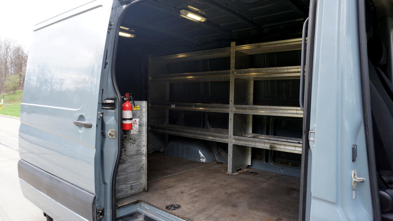 Used 2016 Mercedes-Benz Sprinter 2500 image 18