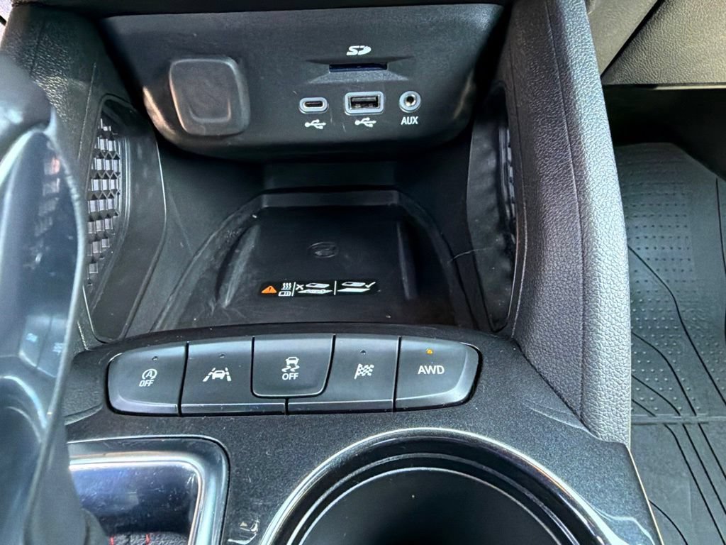 Used 2023 Chevrolet TrailBlazer RS w/ Sun and Liftgate Package AWD/4WD image 28