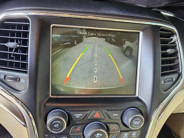 Used 2017 Jeep Grand Cherokee Limited image 36