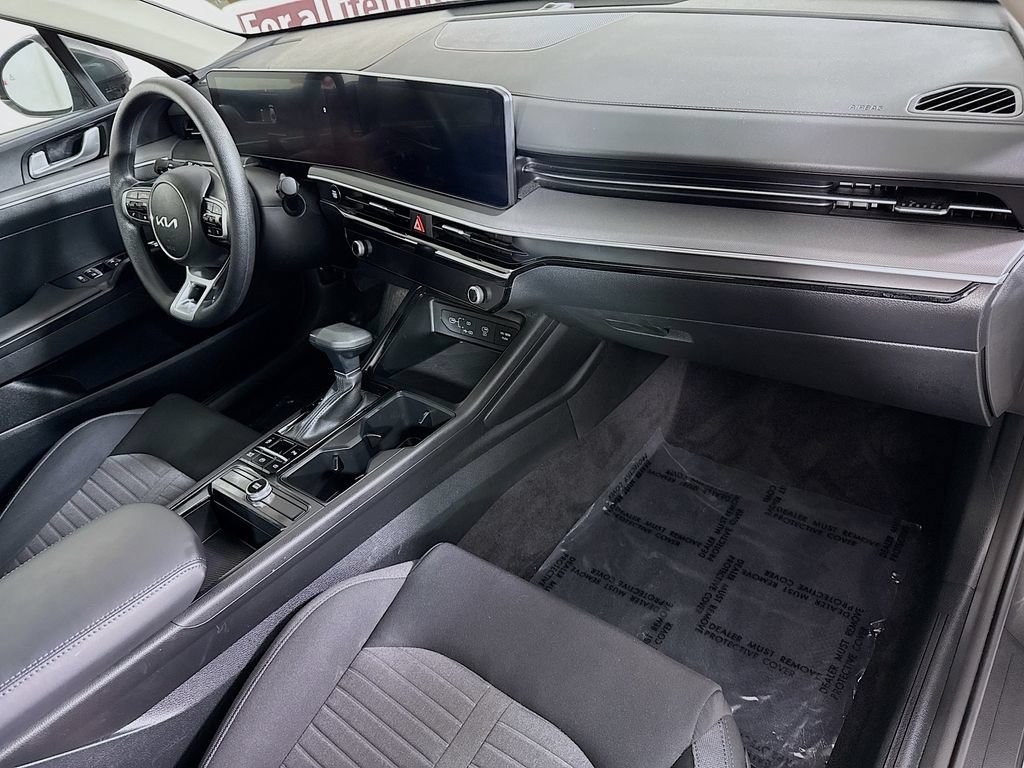 Certified 2025 Kia K5 LXS FWD image 31