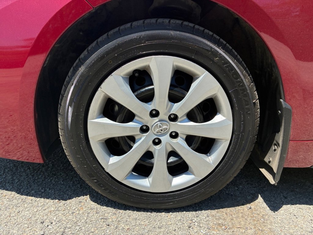 Used 2024 Toyota Corolla SE FWD image 22