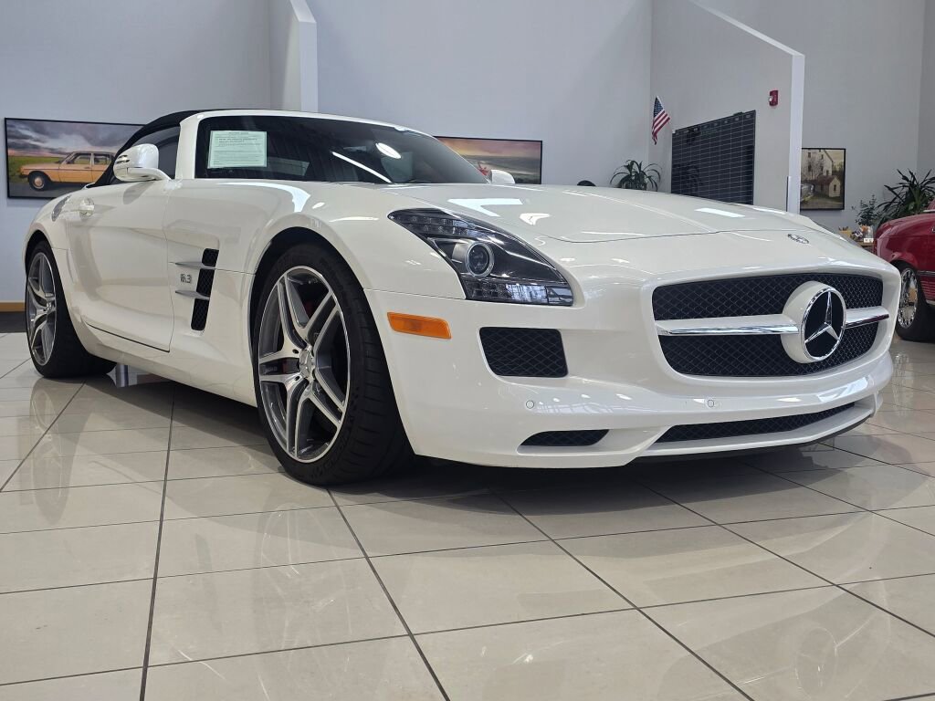 Used 2012 Mercedes-Benz SLS AMG Roadster image 8