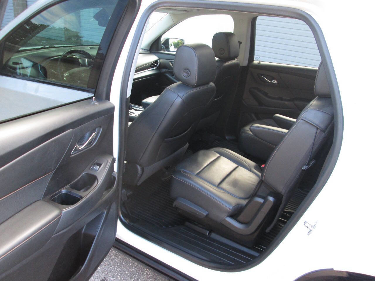 Used 2019 Chevrolet Traverse Premier w/ Redline Edition image 17