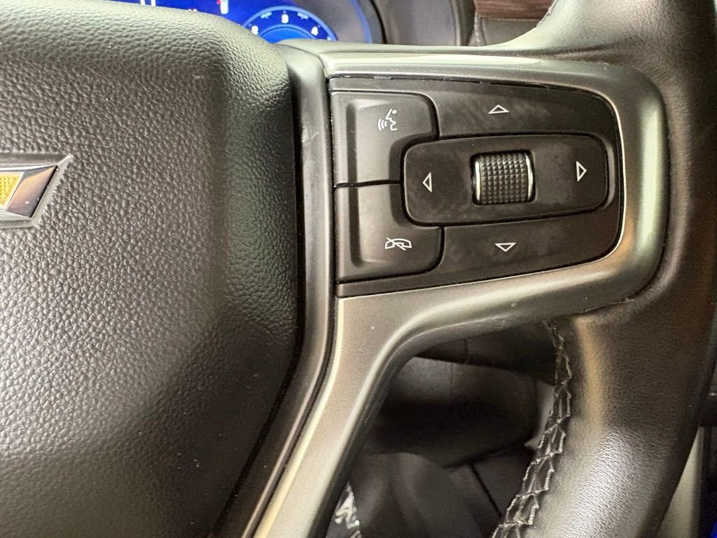 Used 2024 Chevrolet Suburban LT RWD image 30