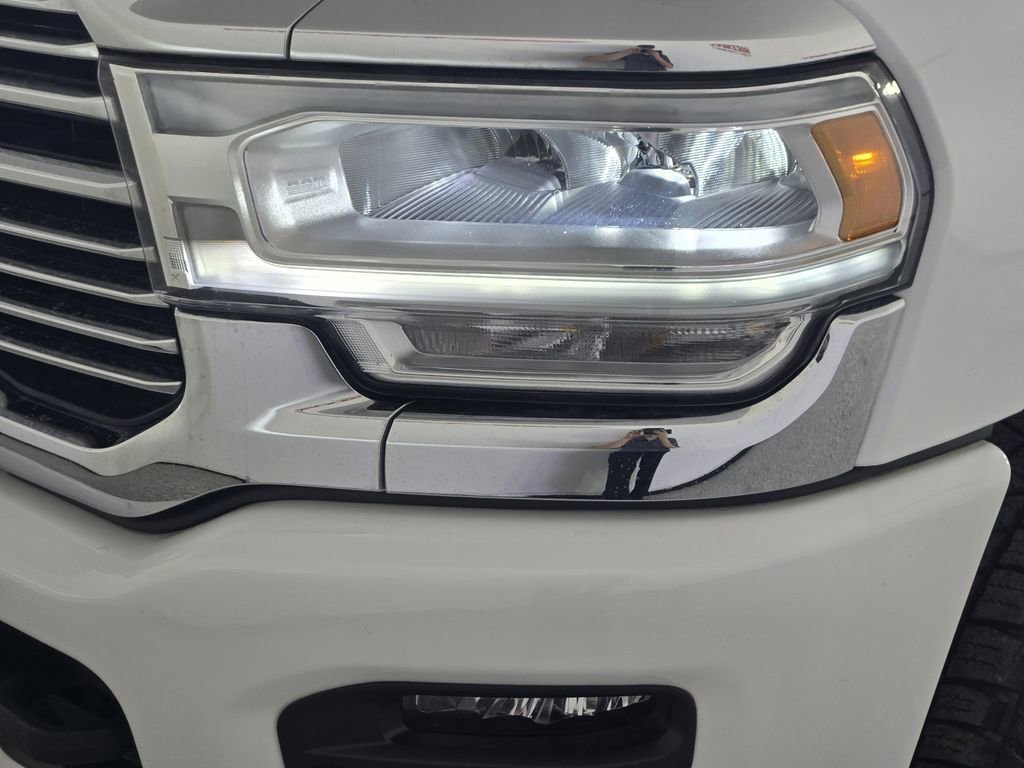 Used 2023 RAM 3500 Laramie image 9