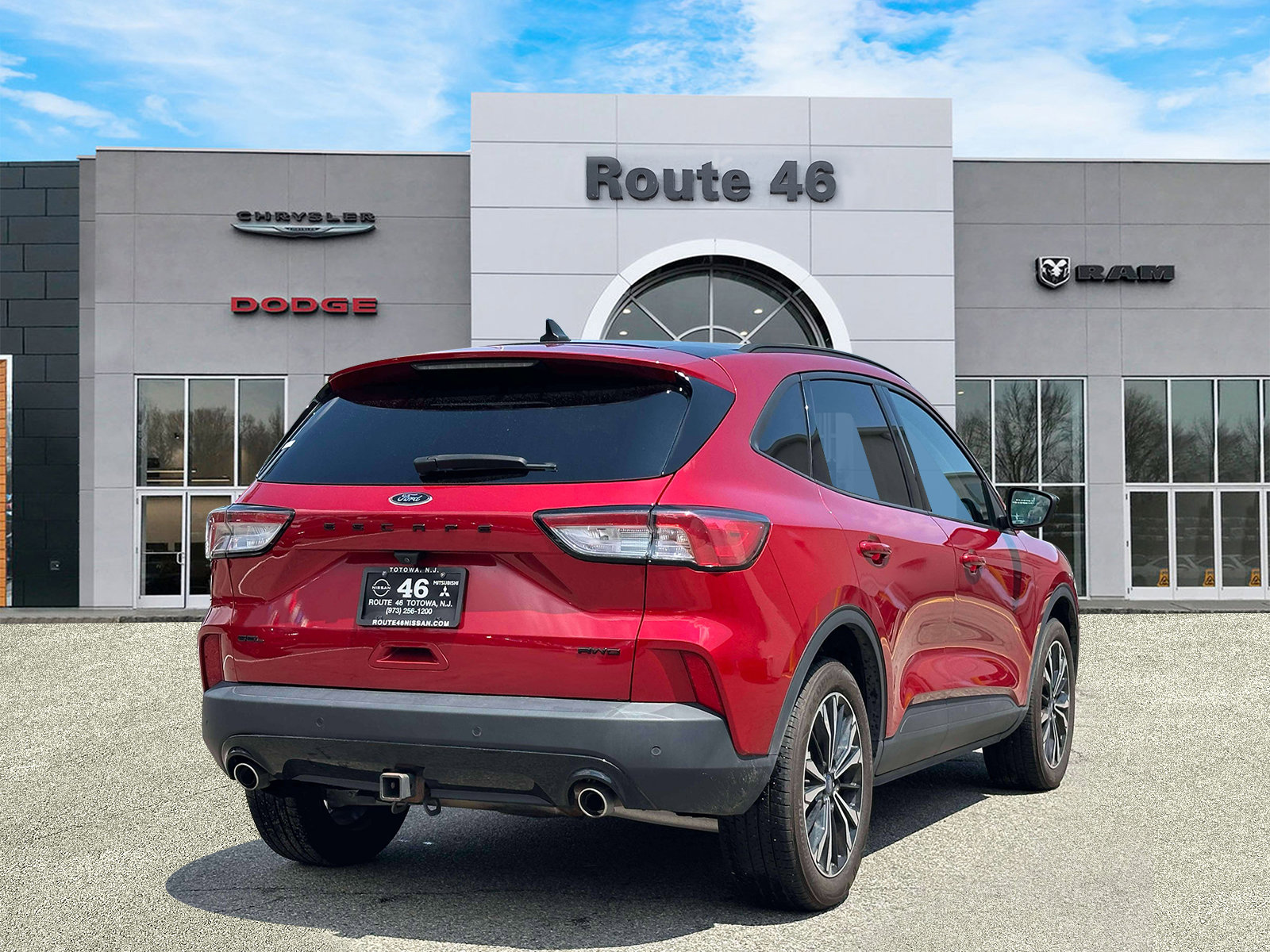 Used 2022 Ford Escape SEL w/ SEL Stealth AWD Package image 5