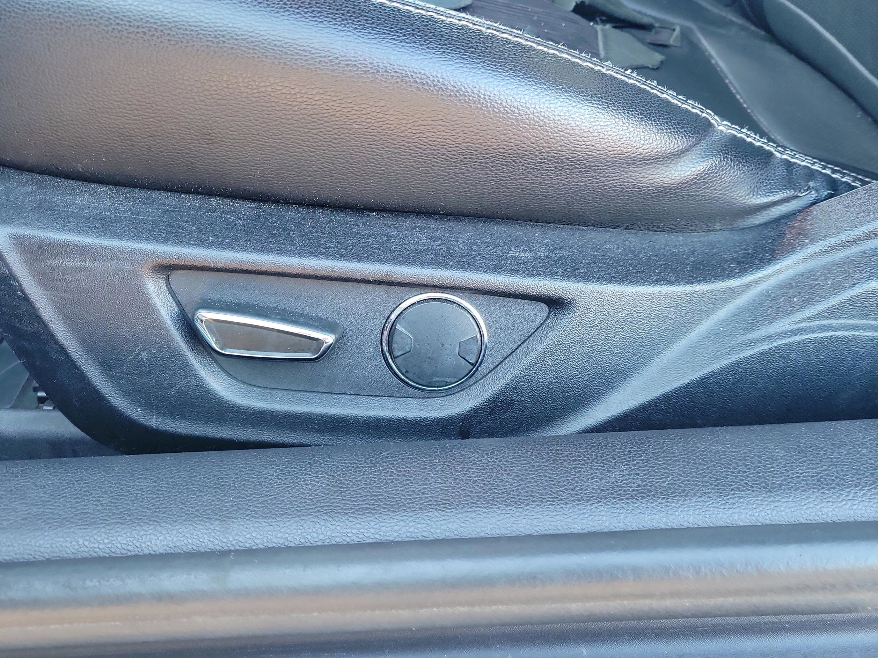 Used 2017 Ford Mustang Premium image 13