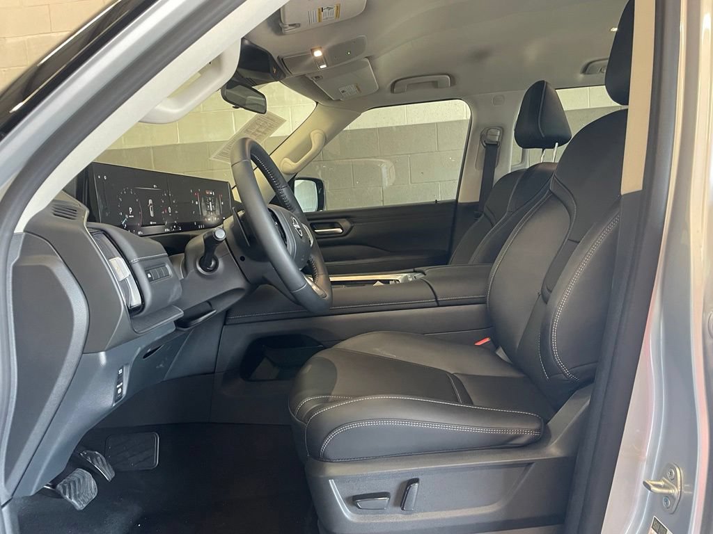 Certified 2026 Nissan Armada SV RWD image 10