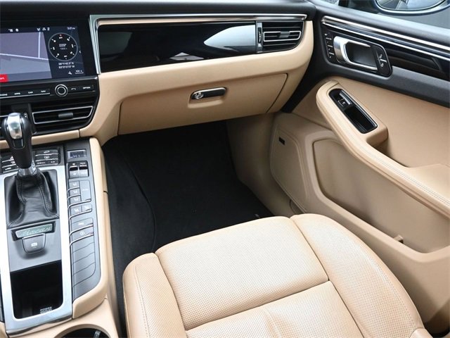 Used 2019 Porsche Macan Base image 25