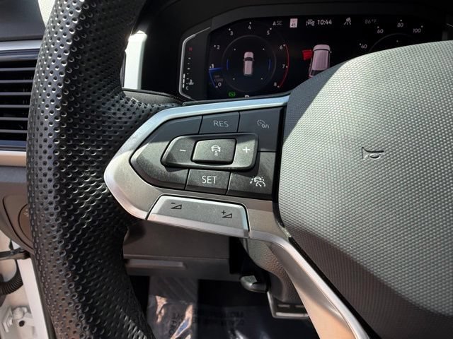 Used 2023 Volkswagen Atlas SEL R-Line AWD/4WD image 24