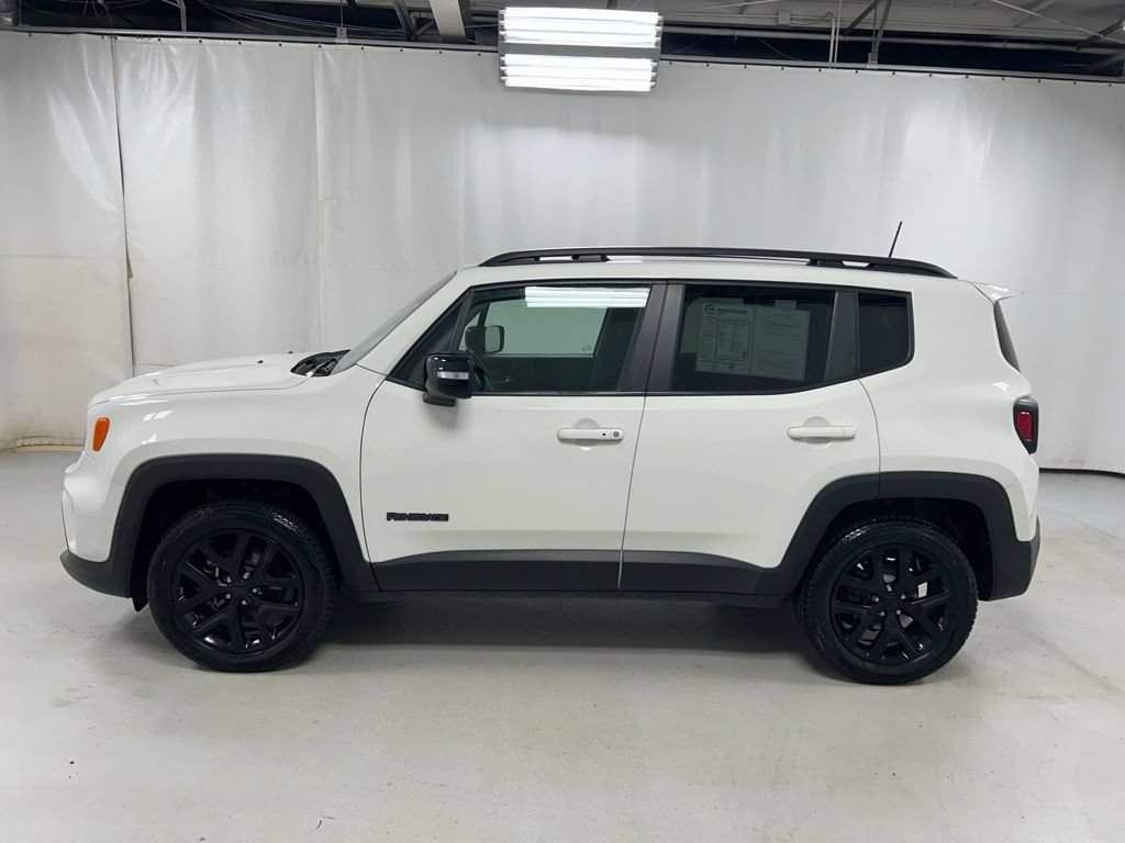 Used 2023 Jeep Renegade Altitude w/ Convenience Group I AWD/4WD image 8