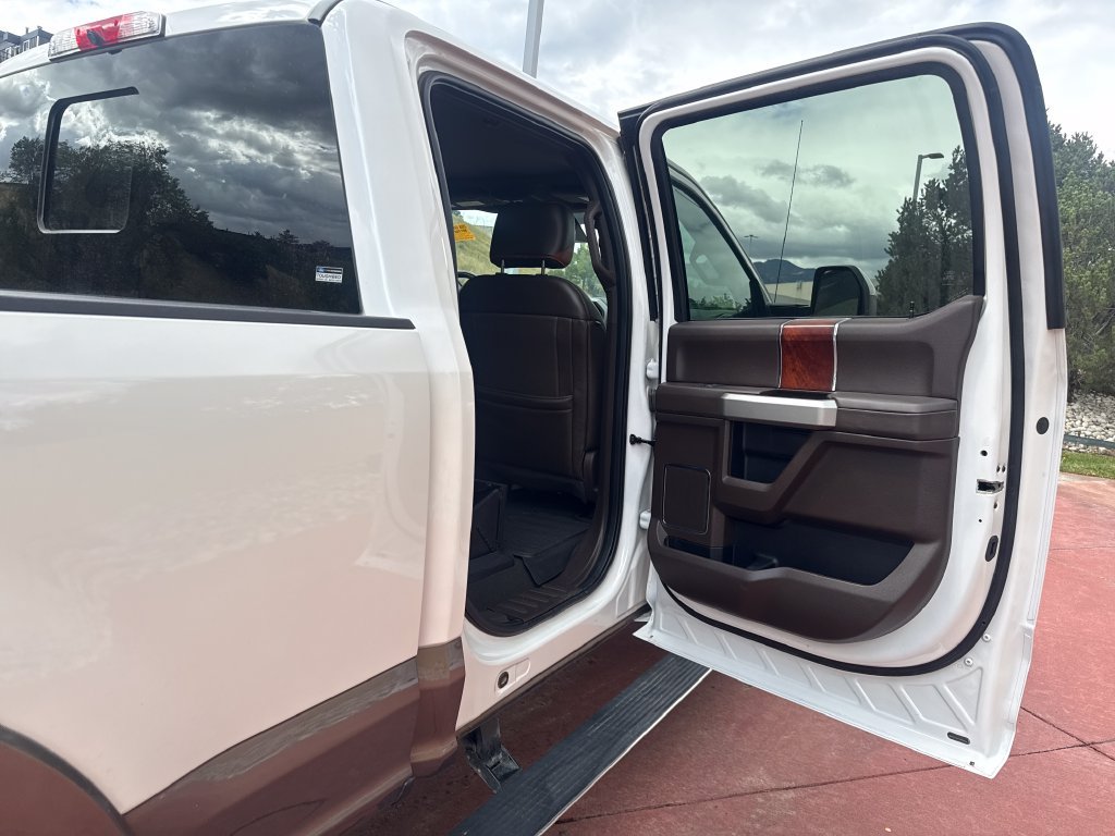 Used 2019 Ford F350 King Ranch w/ King Ranch Ultimate Package AWD/4WD image 23
