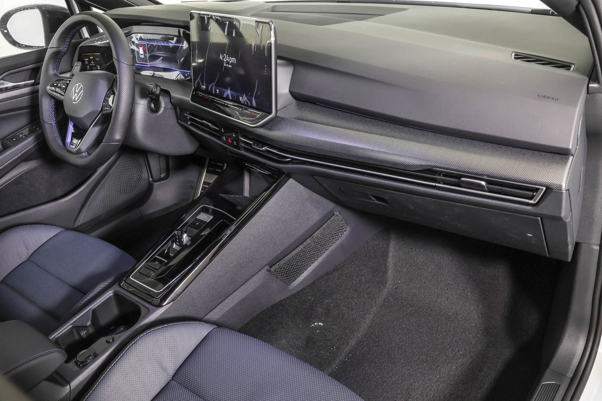 New 2026 Volkswagen Golf 2.0T image 42