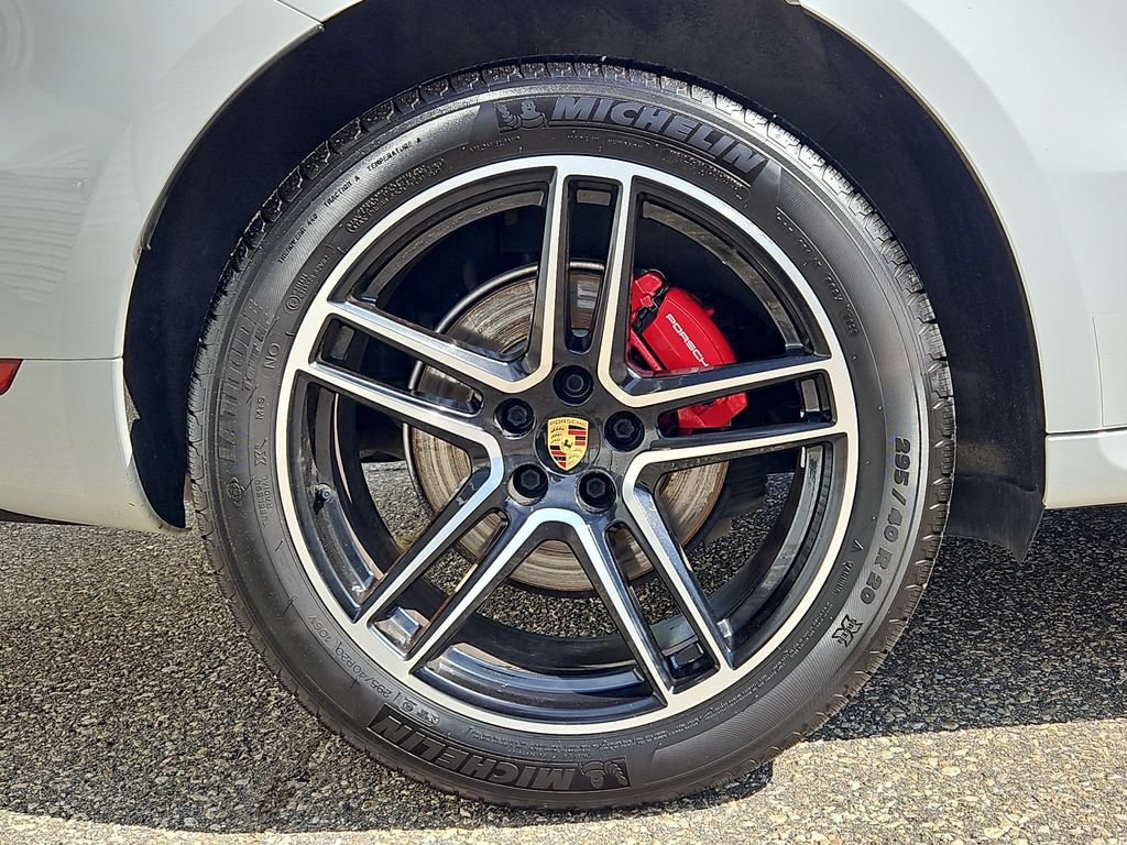 Used 2020 Porsche Macan GTS AWD/4WD image 11
