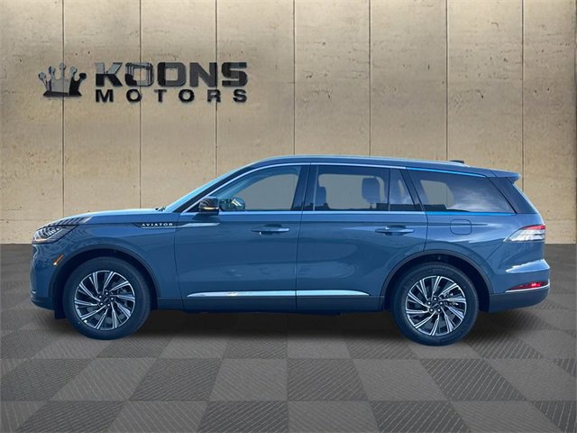 New 2026 Lincoln Aviator AWD image 2