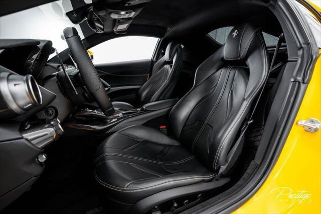 Used 2018 Ferrari 812 Superfast RWD image 38