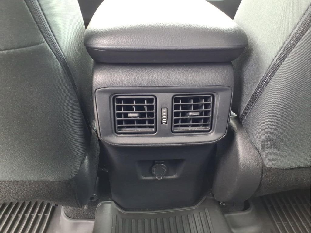 Used 2024 Toyota RAV4 LE FWD image 16