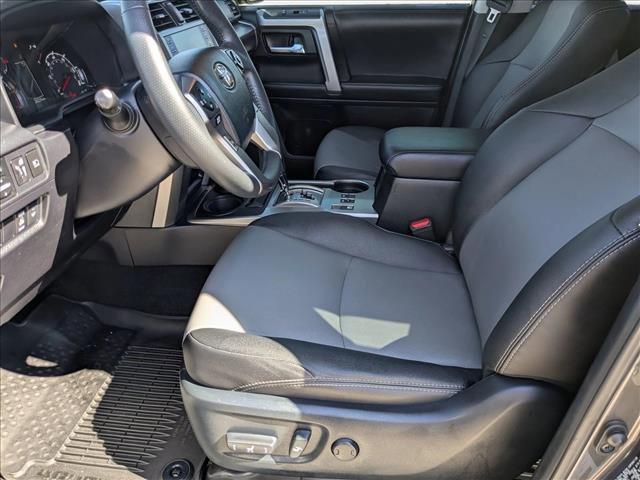 Used 2022 Toyota 4Runner SR5 Premium image 10