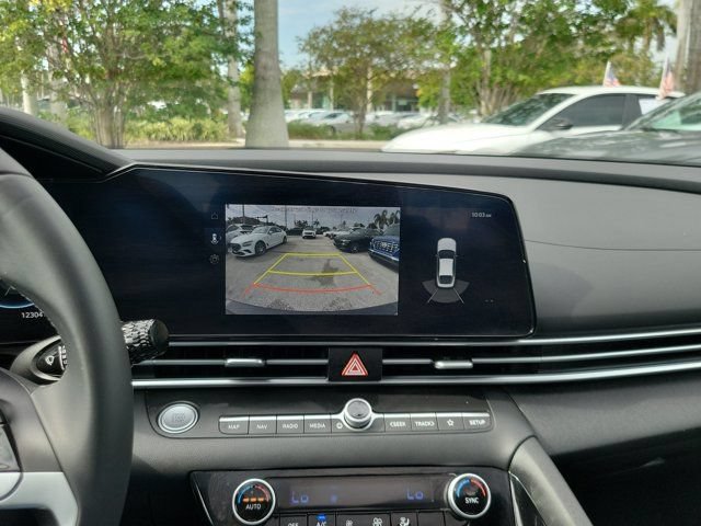 Certified 2023 Hyundai Elantra Limited FWD image 24