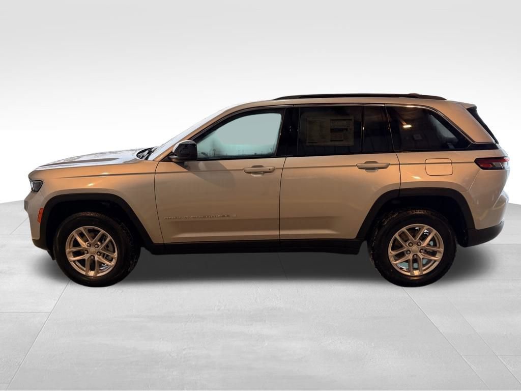 New 2025 Jeep Grand Cherokee Laredo X w/ Luxury Tech Group I image 2