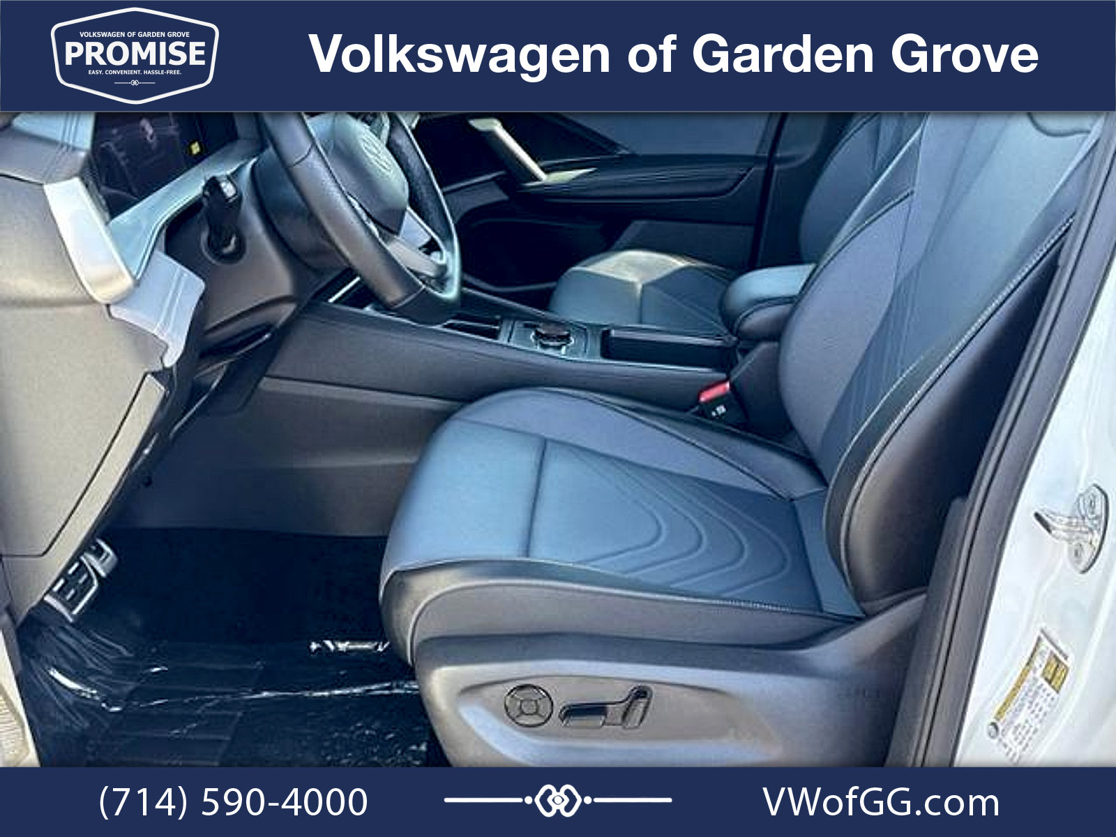 New 2026 Volkswagen Tiguan SE R-Line FWD image 13