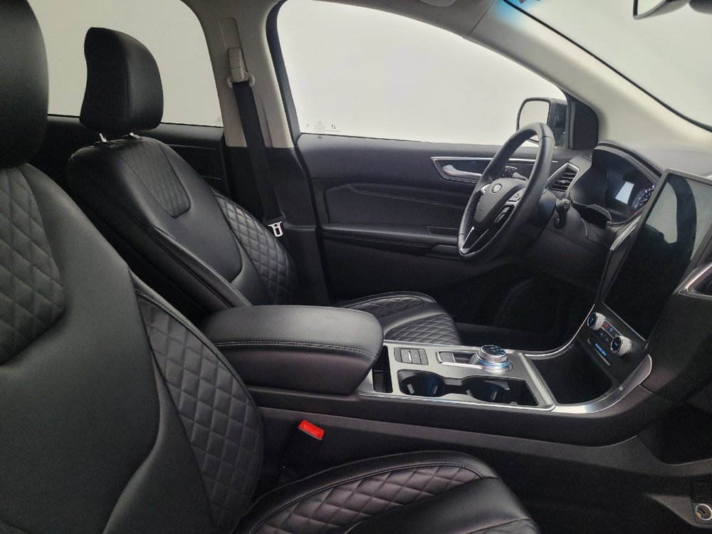 Used 2024 Ford Edge Titanium image 21