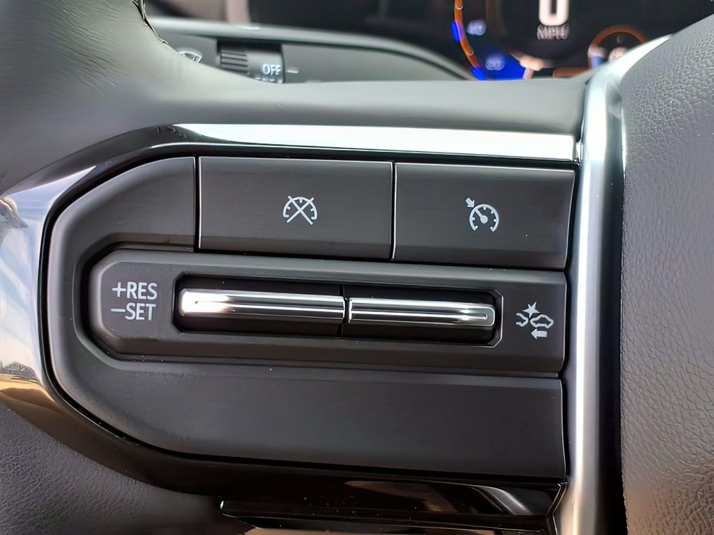 Used 2025 Chevrolet Colorado Trail Boss AWD/4WD image 15