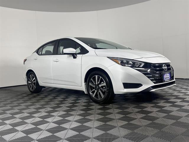 New 2025 Nissan Versa SV w/ Trunk Package image 1
