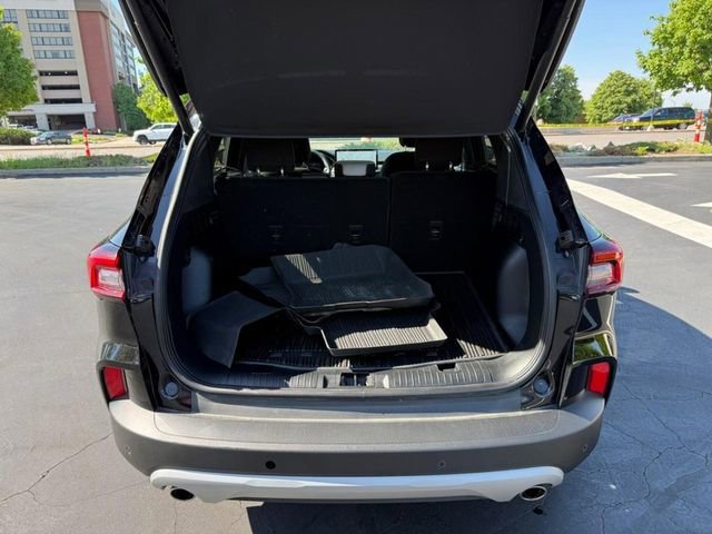 Used 2024 Ford Escape Active w/ Tech Pack #1 AWD/4WD image 6