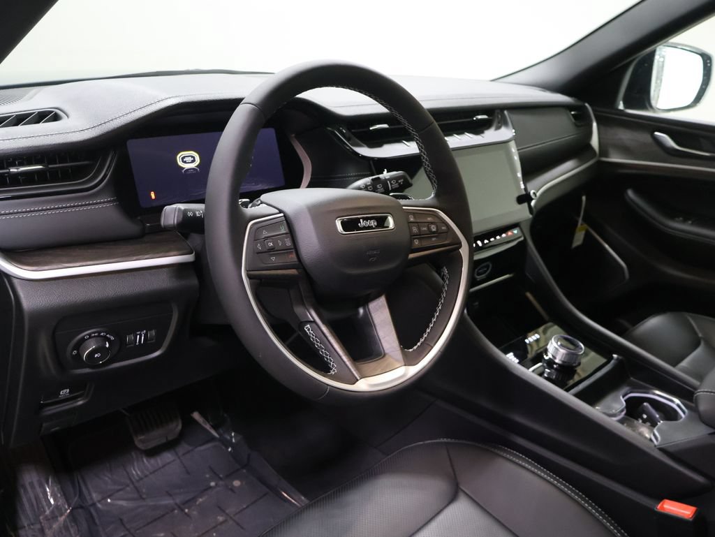New 2026 Jeep Grand Cherokee Limited AWD/4WD image 19
