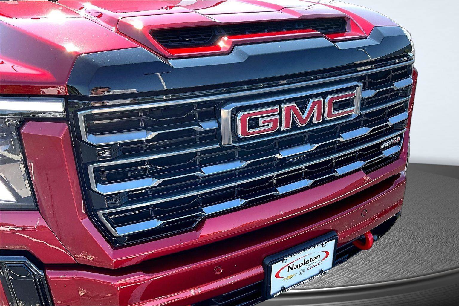 Used 2025 GMC Sierra 2500 AT4 w/ AT4 Premium Plus Package AWD/4WD image 29