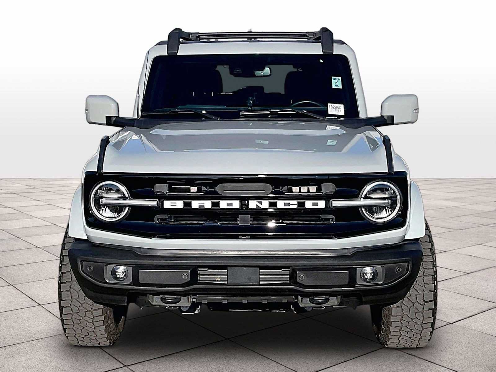 Used 2023 Ford Bronco Outer Banks AWD/4WD image 3