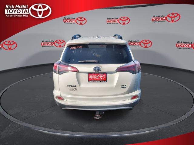 Used 2018 Toyota RAV4 XLE AWD/4WD image 7