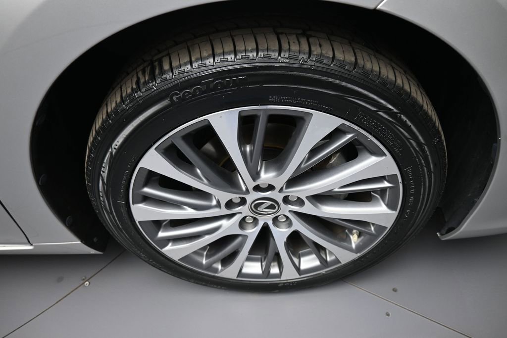 Used 2019 Lexus ES 350 w/ Premium Package FWD image 13
