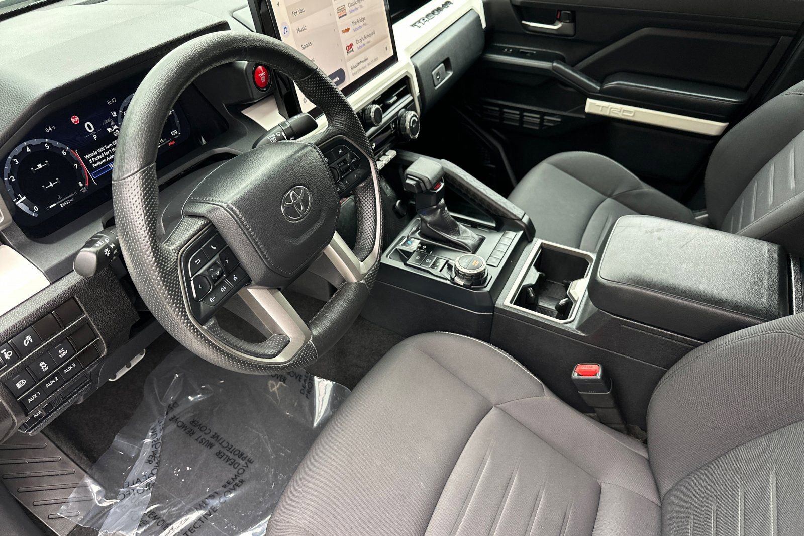 Used 2024 Toyota Tacoma TRD Sport w/ TRD Sport Upgrade Package AWD/4WD image 10